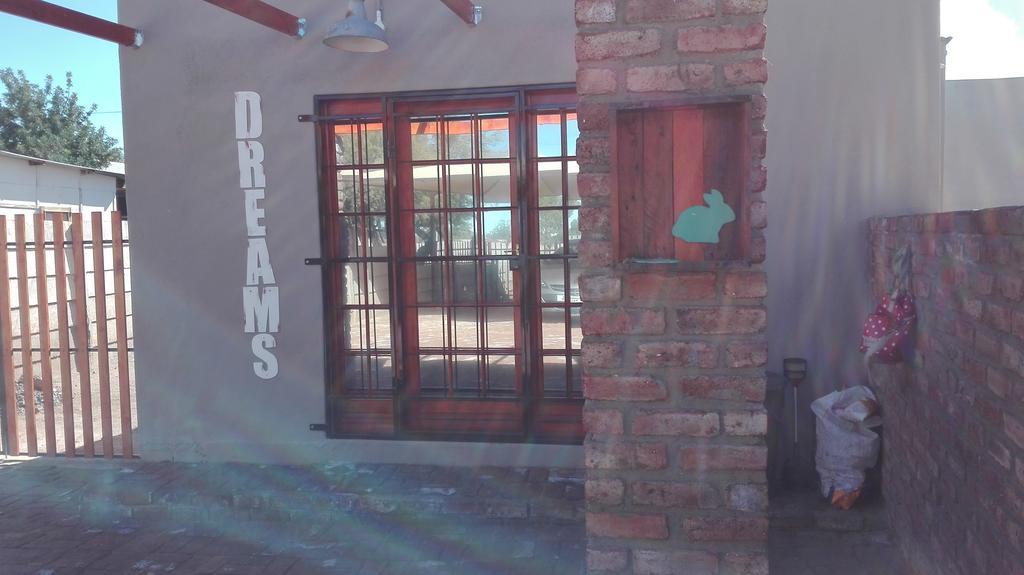 Dreams Hotel Бофорт Уест Екстериор снимка